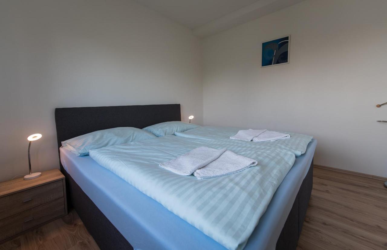 Апартаменты Apartman Nikol Тршебонь Экстерьер фото